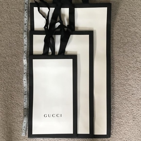 Authentic Gucci carrier bags x 3 - Picture 2 of 8